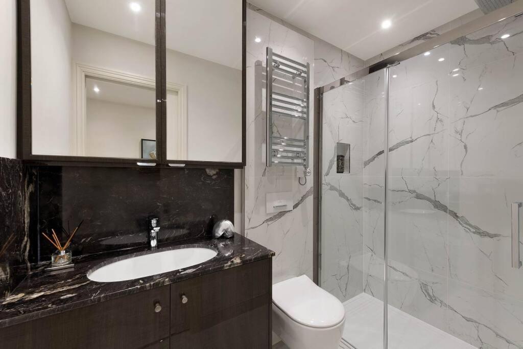 Wonderful Knightsbridge Apartment By Harrods ลอนดอน ภายนอก รูปภาพ