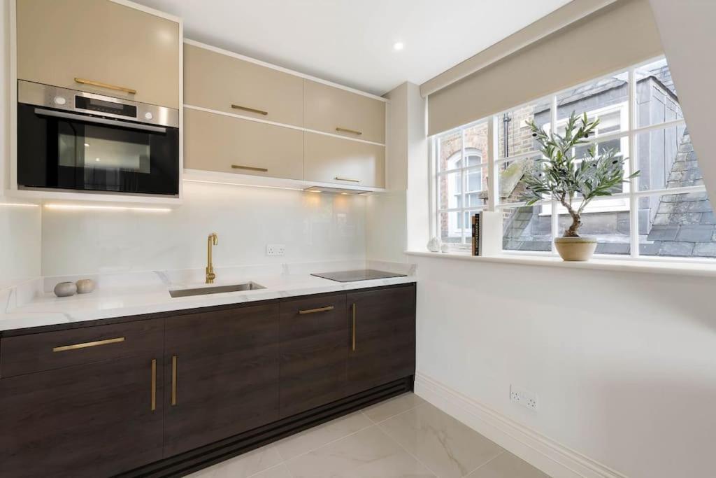 Wonderful Knightsbridge Apartment By Harrods ลอนดอน ภายนอก รูปภาพ